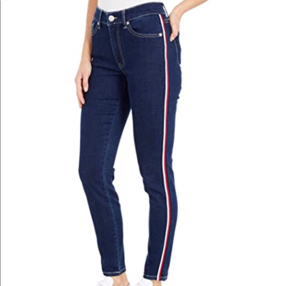NWT Tommy Hilfiger Sculpt Legging Jeans Sz. 10